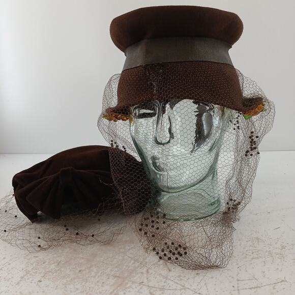 Vintage Women’s Brown Hats Lot of 2 Veiled Fascinator Velvet Pillbox Mid Century main image 11